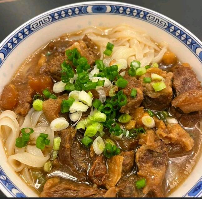 牛腩粉面