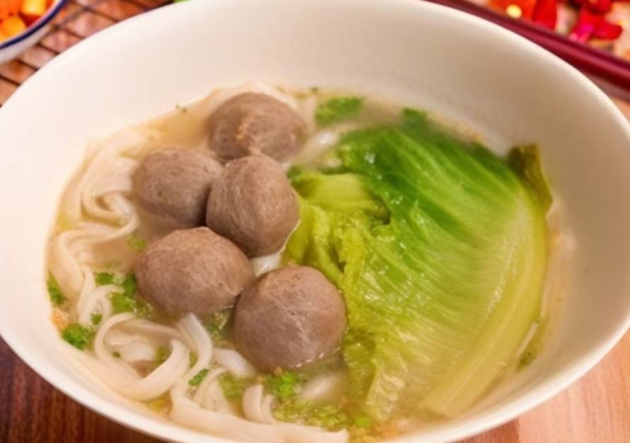 瘦肉牛肉丸粉面