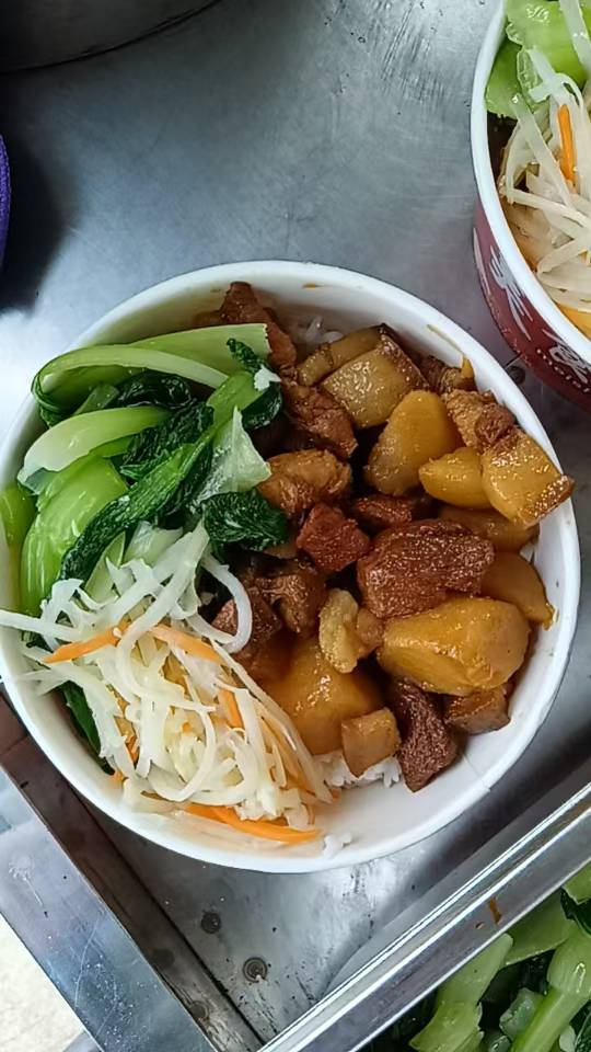 红烧肉饭